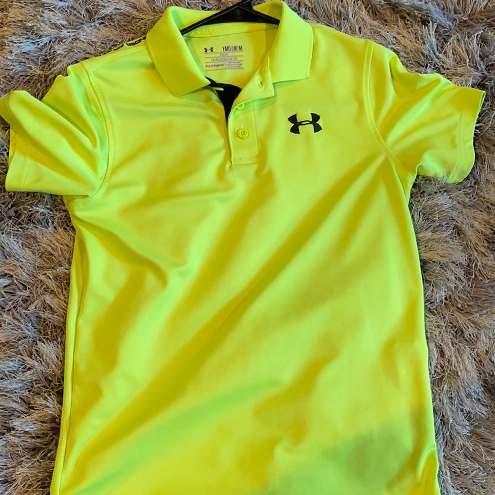Under armor kid shirt